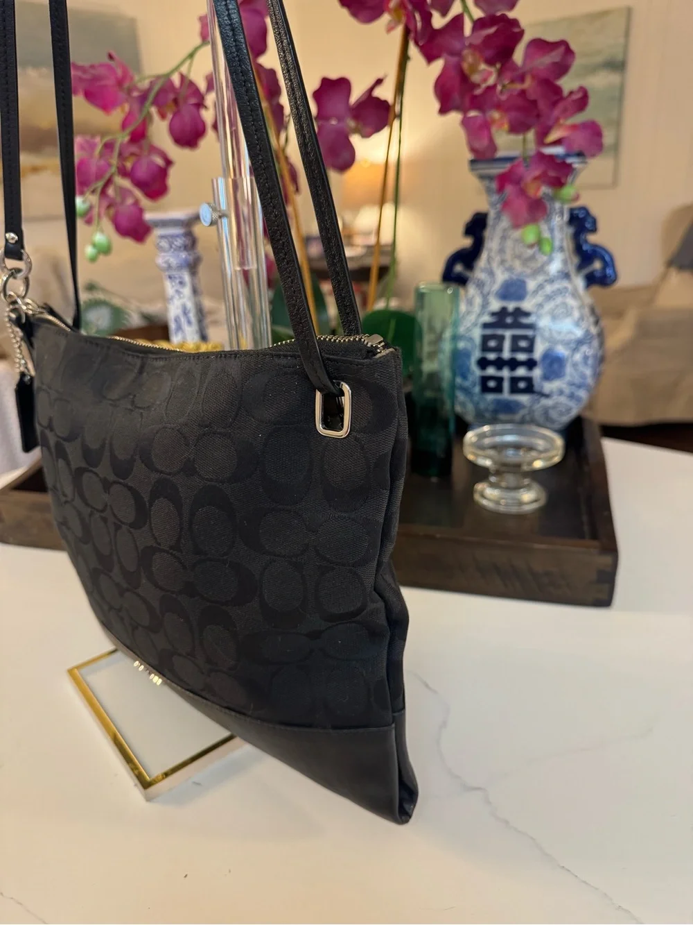 🖤 COACH BLACK SIGNATURE CANVAS AND LEATHER SHOULDER BAG!🖤🖤